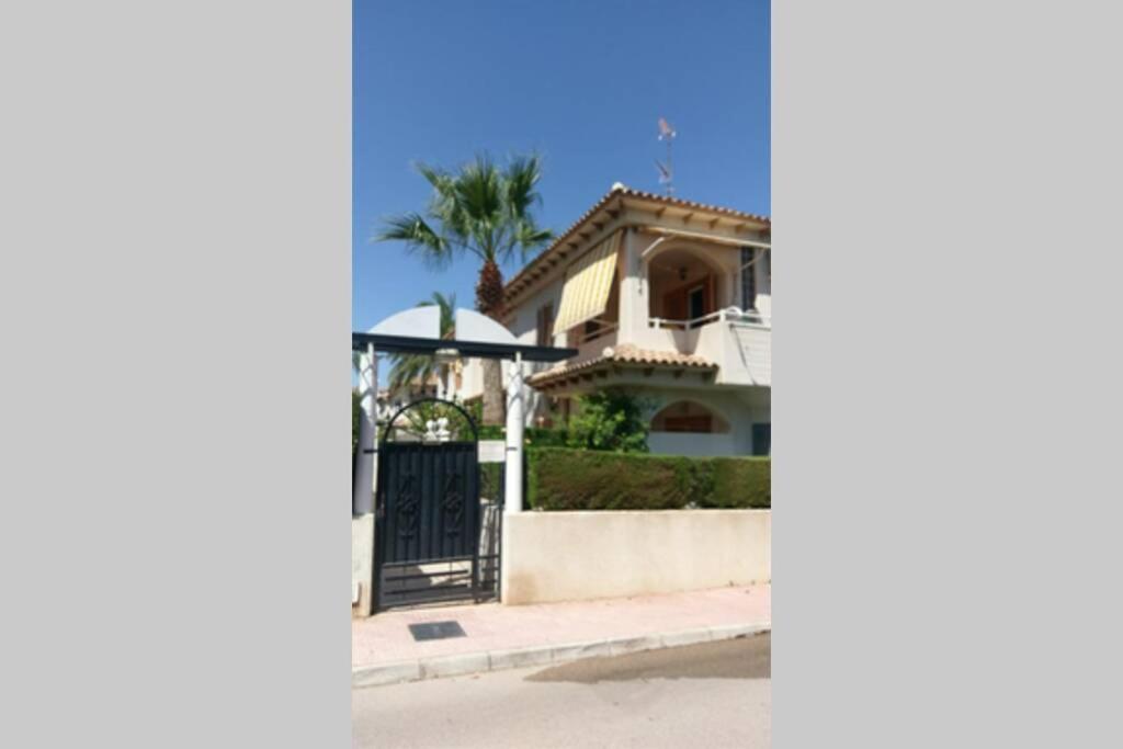 La Casa De La Palmera Διαμέρισμα Τορεβιέχα Εξωτερικό φωτογραφία